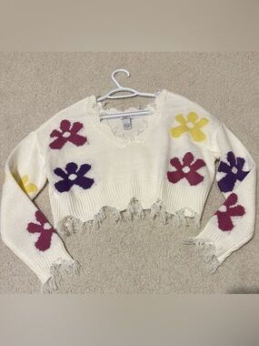 Rue21 Cream Cropped V-Neck Sweater with Yellow, Purple, and Pink Flower Motifs